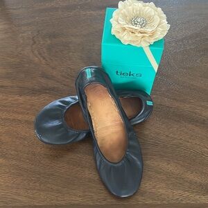 Tieks Ballet Flats by Gavrieli in Navy blue